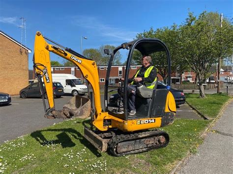 cheap mini digger hire glasgow|mini digger and driver hire.